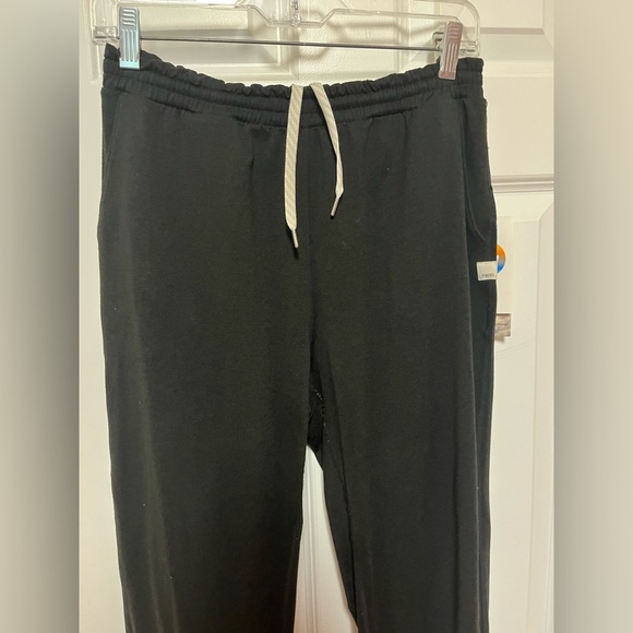 NWT Vuori Boyfriend Jogger in Black Heather Size Small - Picture 5 of 8